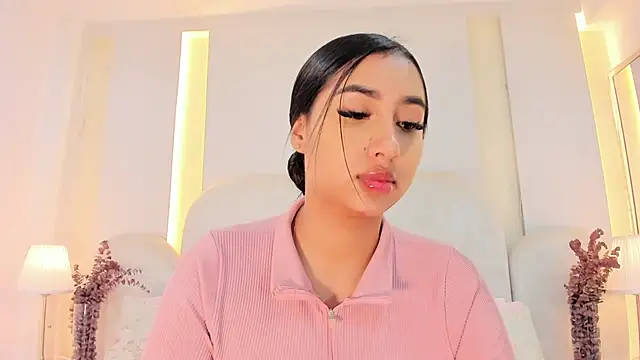 SalomeeBell online show from 29, 9, 2025