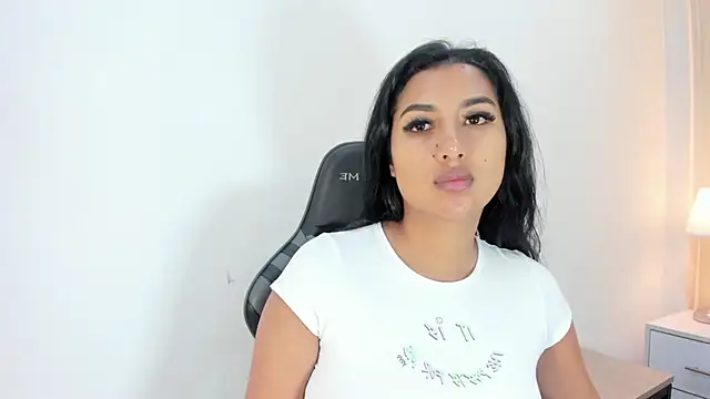 SalomeeBell online show from 15, 12, 2025