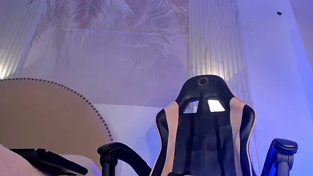 Melany  08 online show from 12, 9, 2025