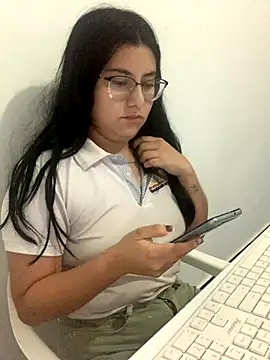 Velma star online show from 6, 10, 2025