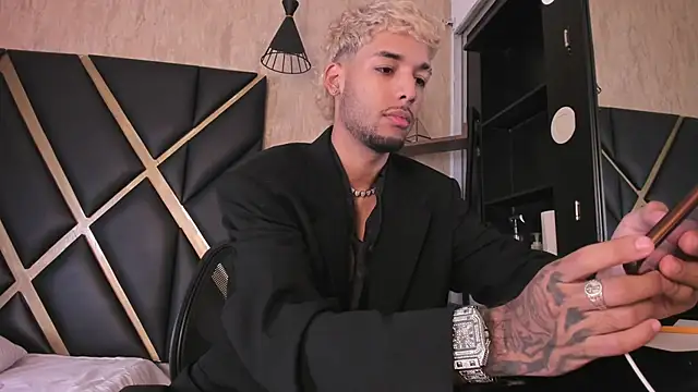 Thiagoferreti online show from 13, 9, 2025