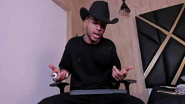 Thiagoferreti online show from 19, 9, 2025