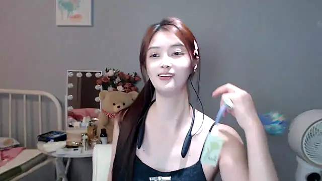 Mimi-cnbaby online show from 18, 9, 2025