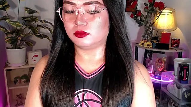 YourSweet-mich online show from 11, 11, 2025