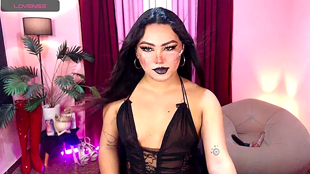 Snapshot of Unique_Maya chatting on 16, 10, 2025 Unique Maya online show from 16, 10, 2025