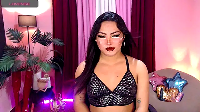 Snapshot of Unique_Maya chatting on 17, 10, 2025 Unique Maya online show from 17, 10, 2025