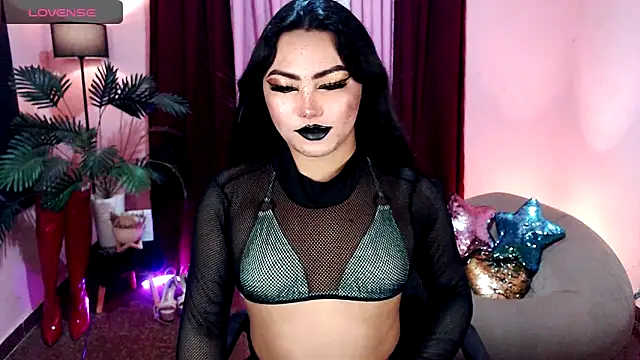 Snapshot of Unique_Maya chatting on 27, 10, 2025 Unique Maya online show from 27, 10, 2025