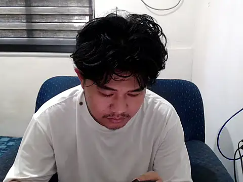 Snapshot of tastylicious_John19 chatting on 12, 10, 2025 tastylicious John19 online show from 12, 10, 2025