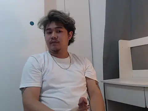 Snapshot of tastylicious_John19 chatting on 16, 11, 2025 tastylicious John19 online show from 16, 11, 2025