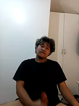 Snapshot of tastylicious_John19 chatting on 23, 11, 2025 tastylicious John19 online show from 23, 11, 2025