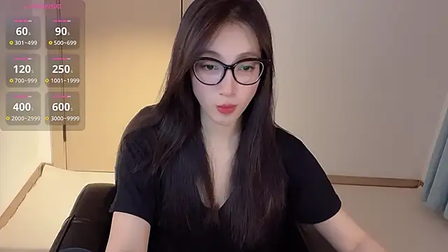 Seraphina-se online show from 15, 10, 2025