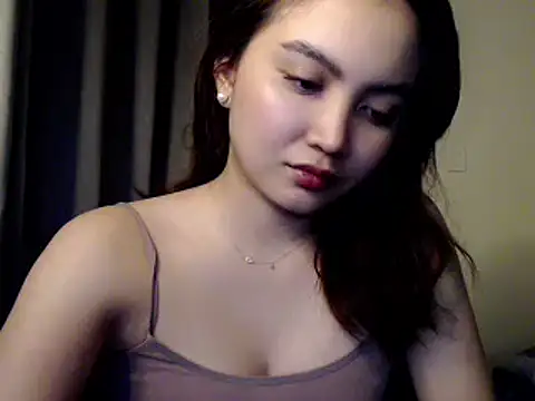 Snapshot of ladymiaxx chatting on 2, 10, 2025 ladymiaxx online show from 2, 10, 2025