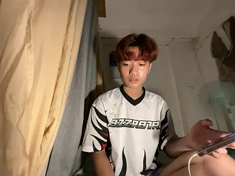 Snapshot of ur_little_secret chatting on 25, 11, 2025 ur little secret online show from 25, 11, 2025