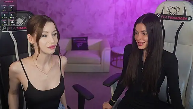 Snapshot of Selena_Glow chatting on 29, 5, 2026 Selena Glow online show from 29, 5, 2026