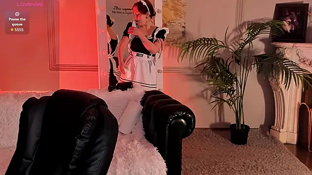 Snapshot of Violet_Griffen chatting on 3, 12, 2025 Violet Griffen online show from 3, 12, 2025