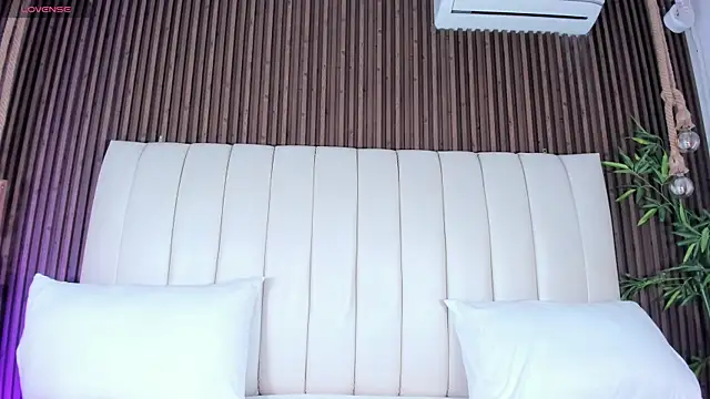 SandraMilerr online show from 15, 11, 2025