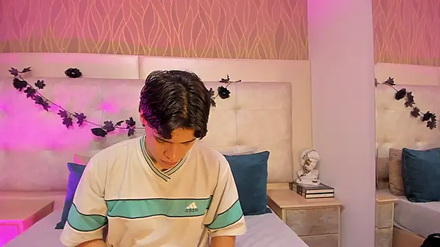 BenitoSaenz online show from 4, 12, 2025