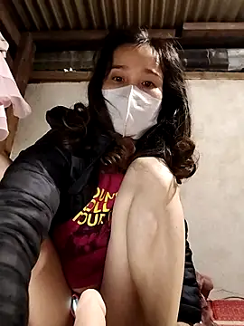 Baby-sexyass96 online show from 24, 11, 2025