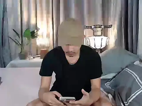 cute richard24 online show from 25, 9, 2025