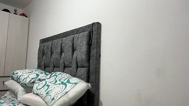 Snapshot of Sophia_copper chatting on 15, 9, 2025 Sophia copper online show from 15, 9, 2025