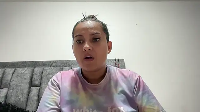 Snapshot of Sophia_copper chatting on 3, 10, 2025 Sophia copper online show from 3, 10, 2025