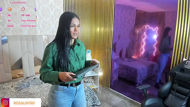 Snapshot of Rosalind_tay chatting on 17, 9, 2025 Rosalind tay online show from 17, 9, 2025