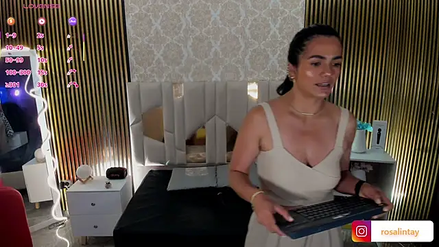 Snapshot of Rosalind_tay chatting on 29, 9, 2025 Rosalind tay online show from 29, 9, 2025