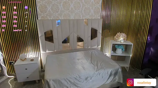 Snapshot of Rosalind_tay chatting on 7, 10, 2025 Rosalind tay online show from 7, 10, 2025