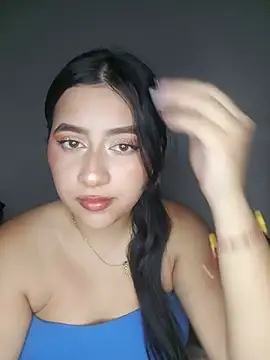 Snapshot of Chloe_Sky_love chatting on 20, 5, 2026 Chloe Sky love online show from 20, 5, 2026