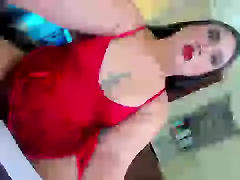 Snapshot of madeforyoou chatting on 22, 11, 2025 madeforyoou online show from 22, 11, 2025