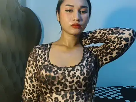 lava lux online show from 17, 6, 2026