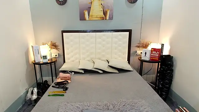 Snapshot of TatianaWil chatting on 22, 9, 2025 TatianaWil online show from 22, 9, 2025