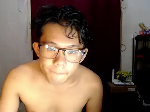 Snapshot of twink_asianbunny chatting on 5, 11, 2025 twink asianbunny online show from 5, 11, 2025