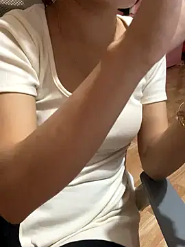 Mina048 online show from 4, 10, 2025