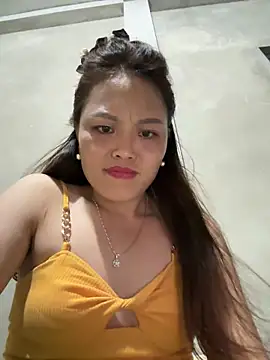 Snapshot of MychuSweet chatting on 11, 9, 2025 MychuSweet online show from 11, 9, 2025