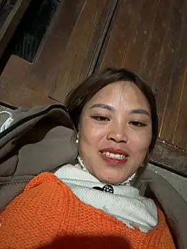 Snapshot of MychuSweet chatting on 5, 12, 2025 MychuSweet online show from 5, 12, 2025