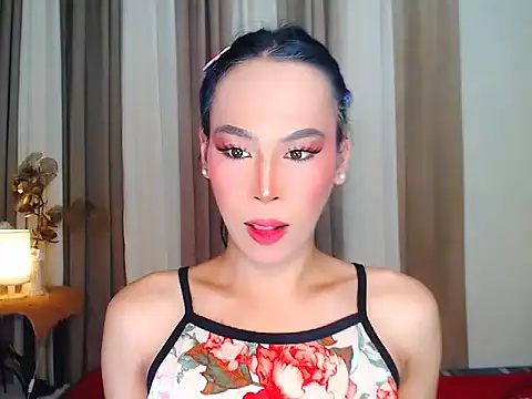 Savanna White online show from 10, 10, 2025