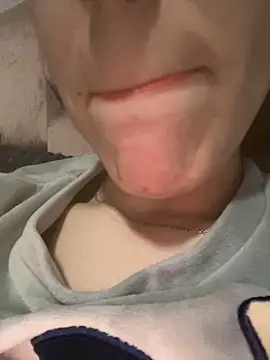 Mimisixo online show from 4, 4, 2026