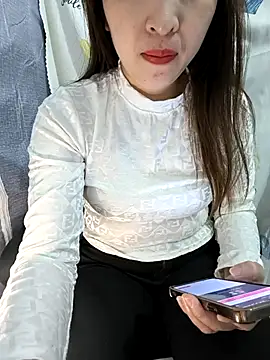 Snapshot of Ariana-Vy chatting on 25, 11, 2025 Ariana-Vy online show from 25, 11, 2025