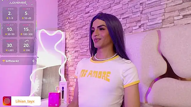 LIHIAN TAY online show from 15, 9, 2025