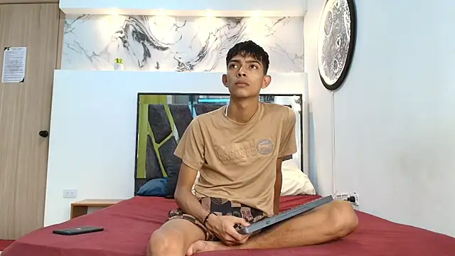 PRETTY SEX1 online show from 26, 9, 2025