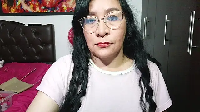 Snapshot of Grace_mature_milf chatting on 25, 5, 2026 Grace mature milf online show from 25, 5, 2026