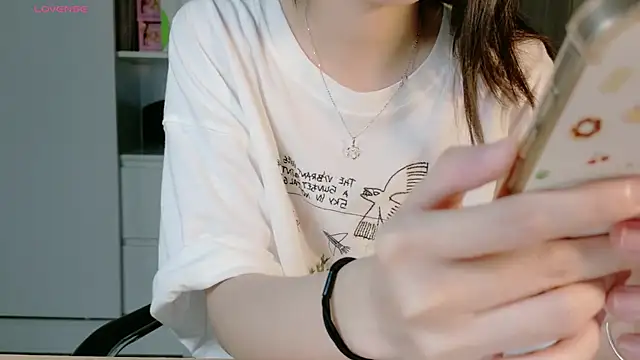 Ryeon 99 online show from 4, 4, 2026