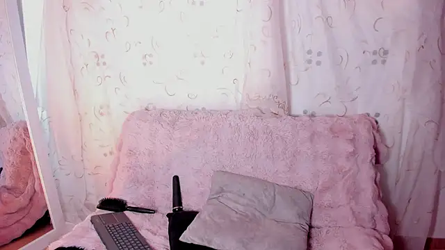 Snapshot of kinkyboat23 chatting on 27, 5, 2026 kinkyboat23 online show from 27, 5, 2026