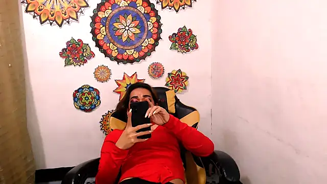 Snapshot of xxMistressWildKimxx chatting on 17, 10, 2025 xxMistressWildKimxx online show from 17, 10, 2025