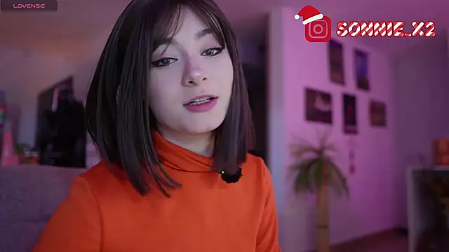 Snapshot of Sonnie_mami chatting on 15, 12, 2025 Sonnie mami online show from 15, 12, 2025