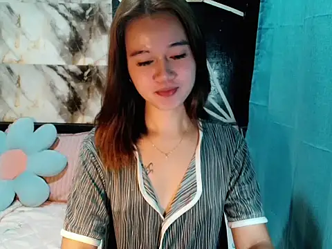 urgirl mikah online show from 3, 12, 2025