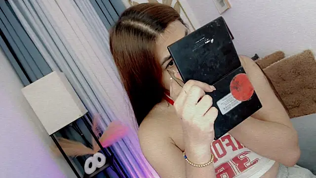 PrettyBlythes TS online show from 9, 4, 2026