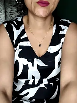 Snapshot of Horny_Shalu chatting on 10, 9, 2025 Horny Shalu online show from 10, 9, 2025