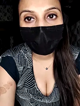 Snapshot of Horny_Shalu chatting on 11, 10, 2025 Horny Shalu online show from 11, 10, 2025